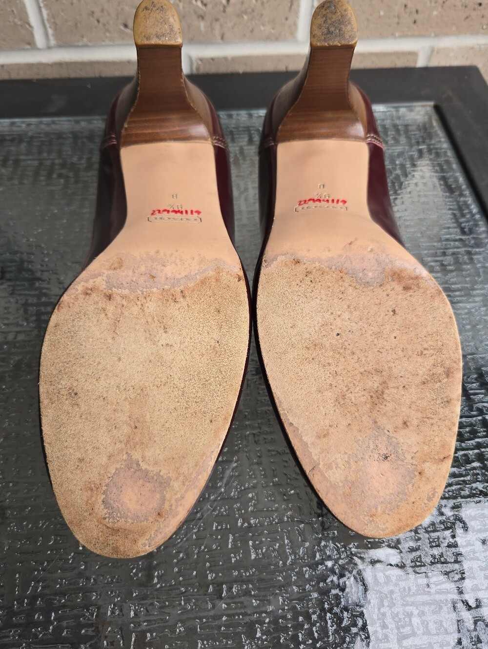 Coach Burgundy Patent Leather Heels with Gold-Tone Turnlock Made In Italy 9,5 B - Picture 8 of 13